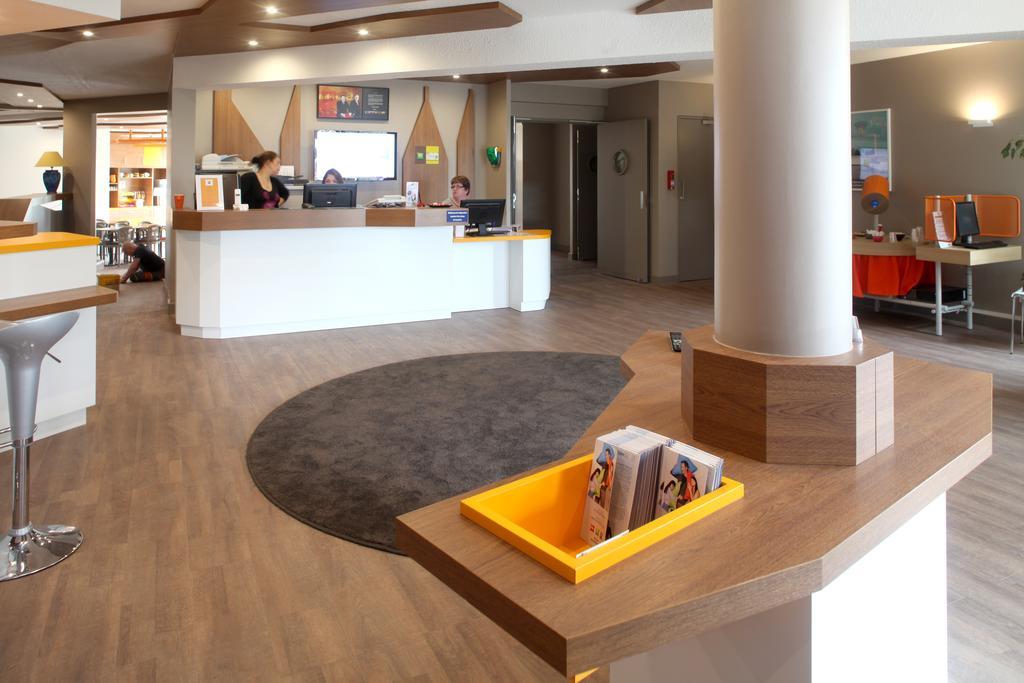 Hotel Ibis Styles Gien Exterior foto