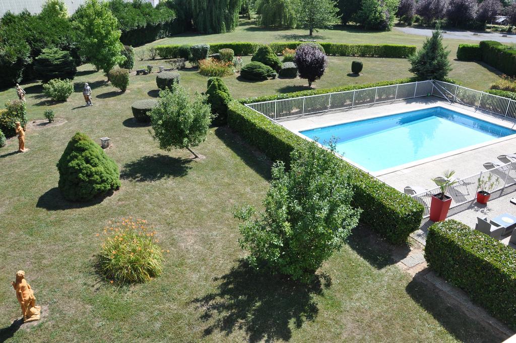 Hotel Ibis Styles Gien Exterior foto