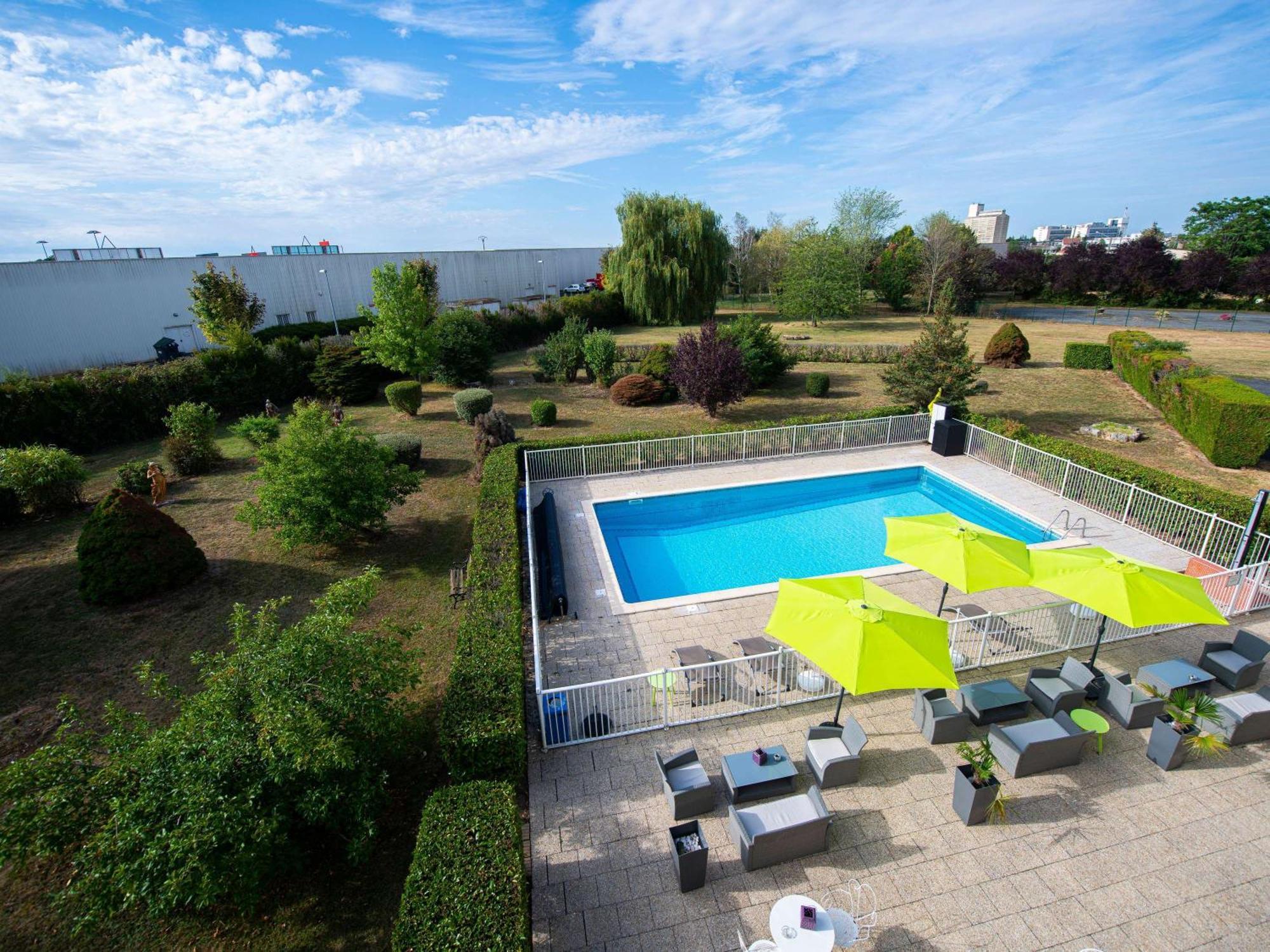 Hotel Ibis Styles Gien Exterior foto